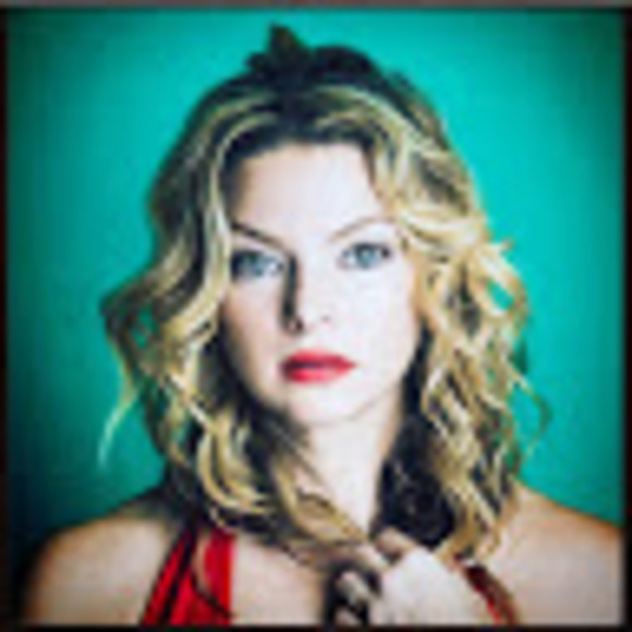 Meet your Posher, Kelly - Picture 1 of 1